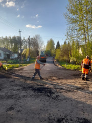 продолжается ремонт дороги в д. Мурыгино по ул.Школьная и Молодежная - фото - 1